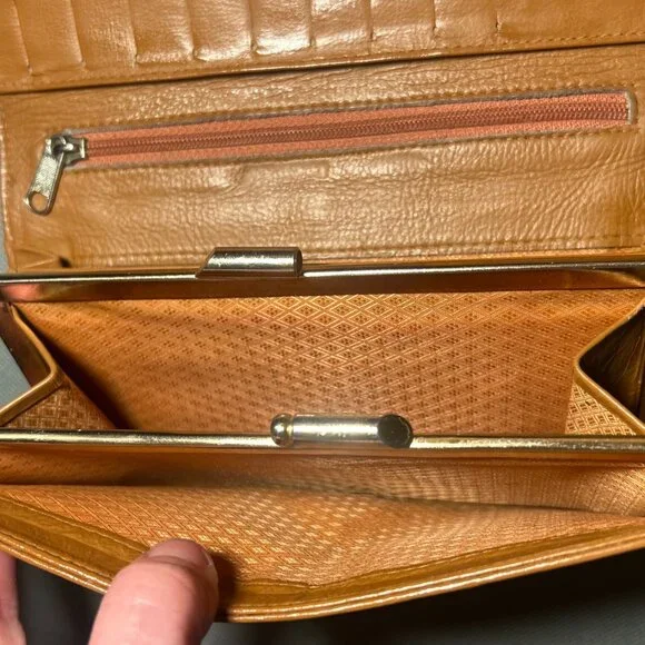 Vintage Fendi Wallet • Pequin Stripe Canvas & Tan Leather • Made in Italy - Picture 6 of 16